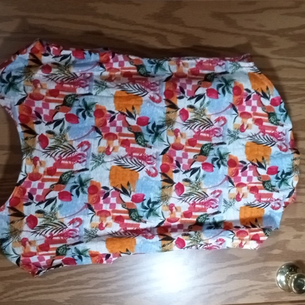 C&C California, Linen, summer, beachy, casual, vacation, cruise - Picture 2 of 8